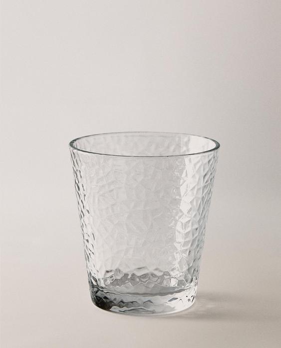 كوب زجاج بتصميم بارز لخلية نحل