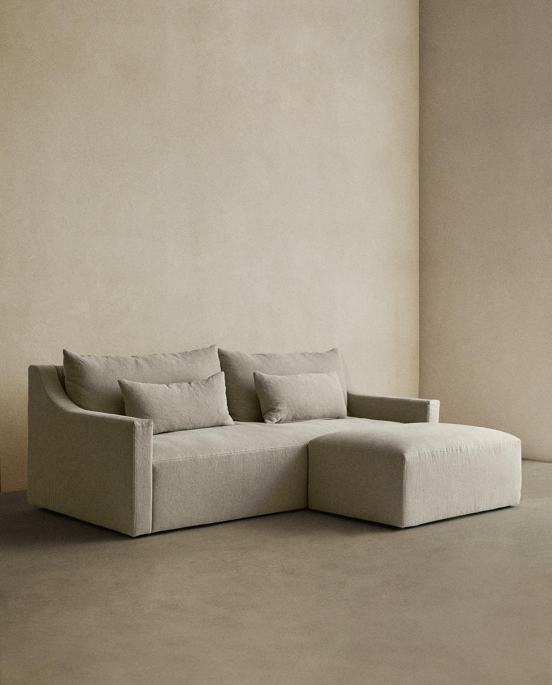 ZARA  リネン　アップホルスダード　ソファ　送料込み ZARA HOME リネン アップホルスダード ソファ 送料込み