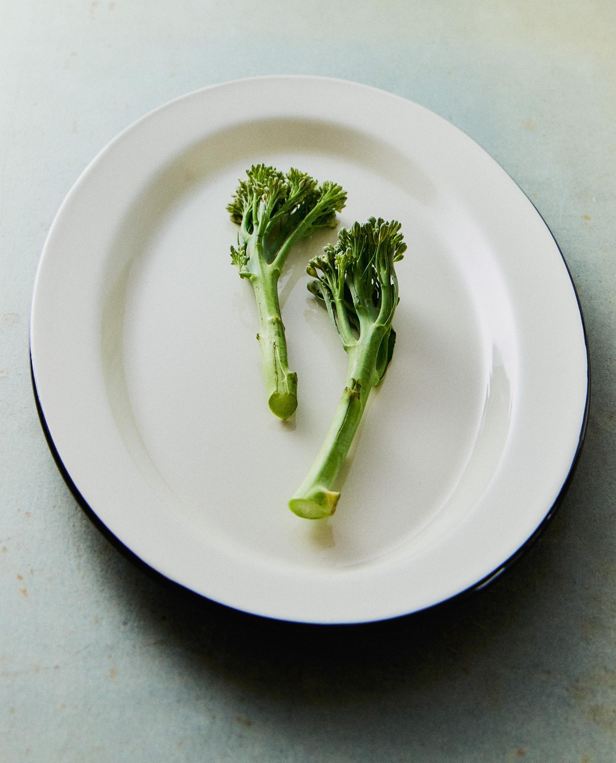 IRON RIM SERVING DISH product thumbnail 11