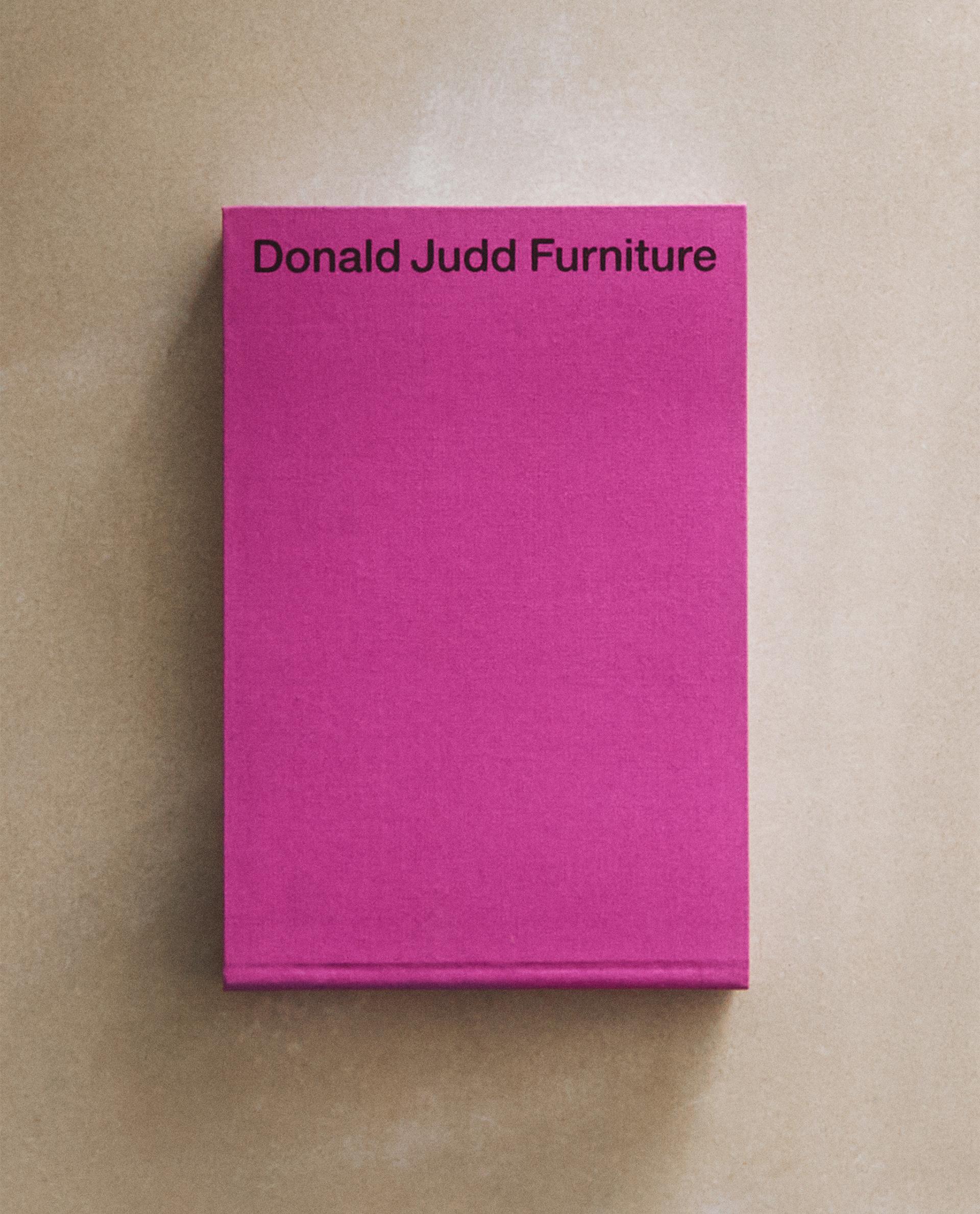 LIVRE DONALD JUDD FURNITURE