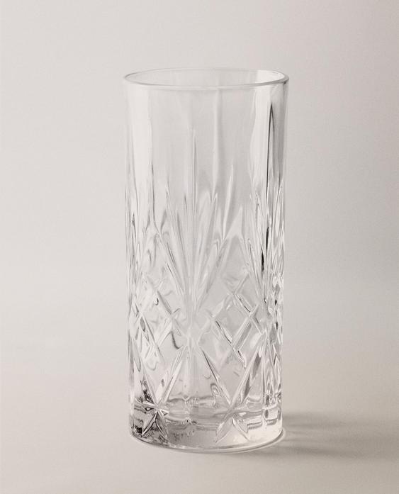 TALL GLASS WITH RAISED DESIGN