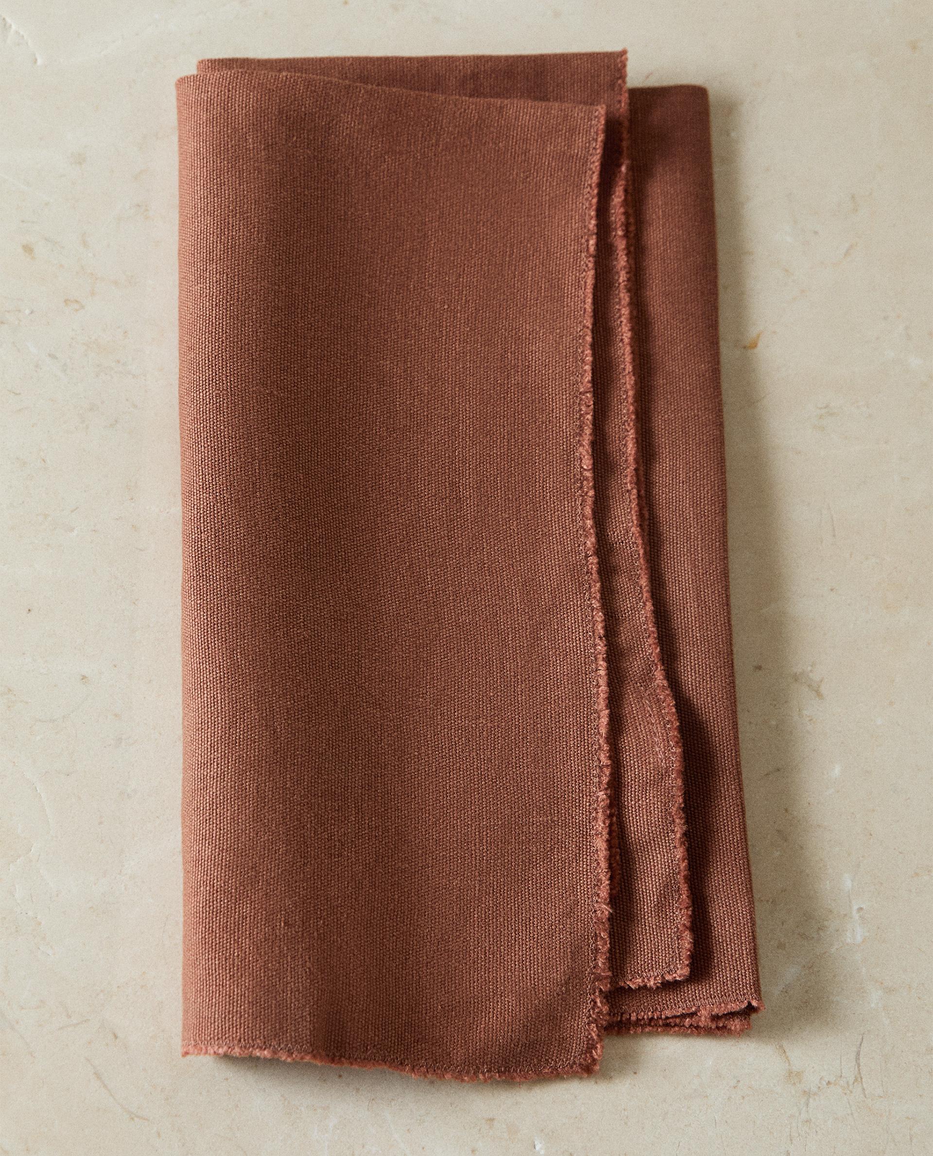 NAPKIN 01