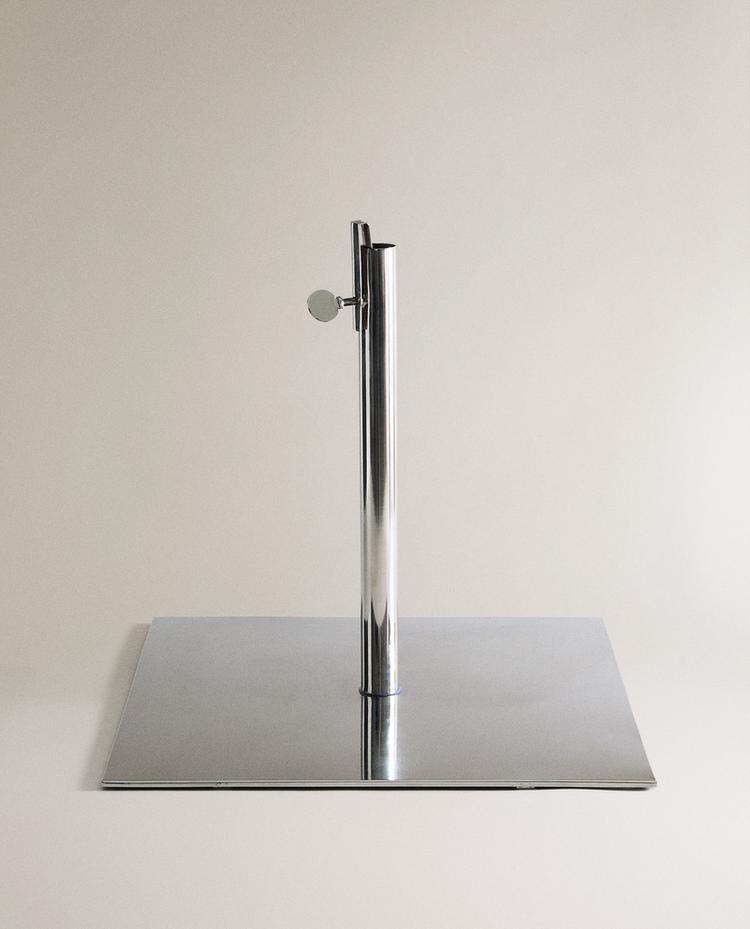 METAL UMBRELLA STAND