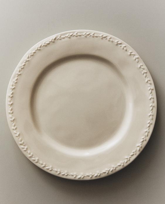 ASSIETTE PLATE FAÏENCE BORD RELIEF ASSIETTE PLATE FAÏENCE BORD RELIEF