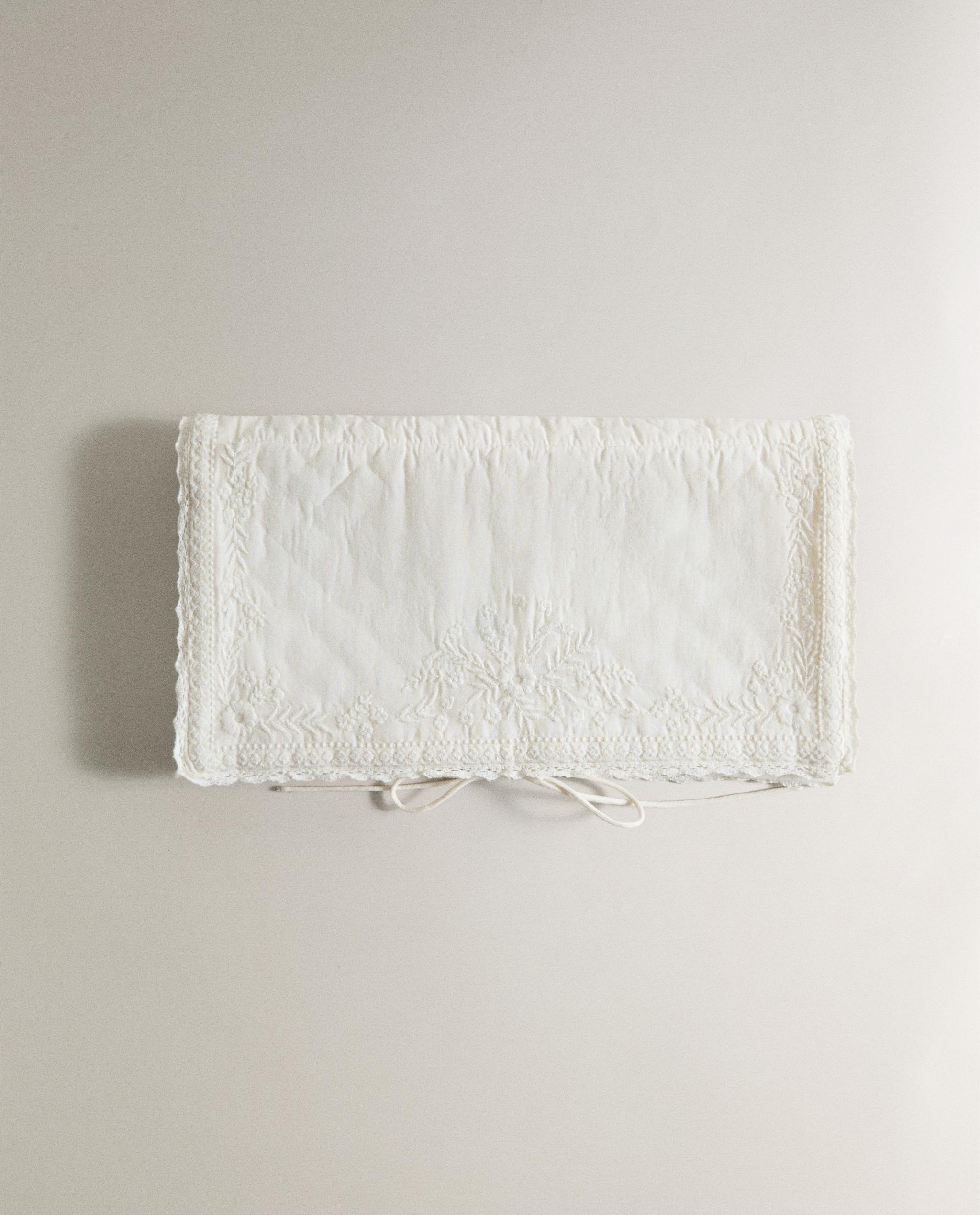 EMBROIDERED COTTON LINGERIE BAG product thumbnail 4