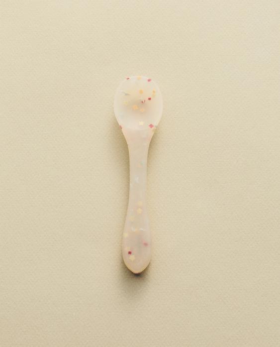 COLHER INFANTIL DE SILICONE COM CONFETE