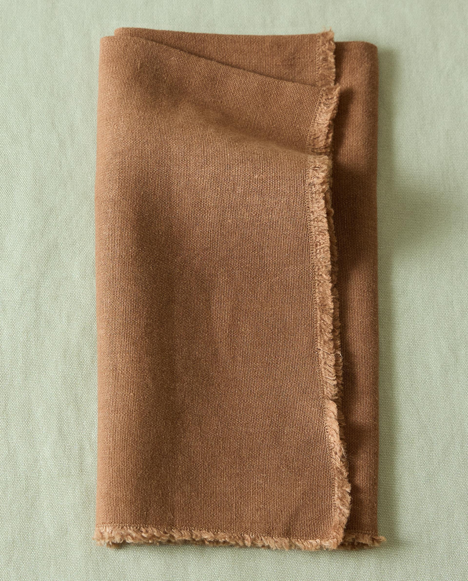 NAPKIN 01