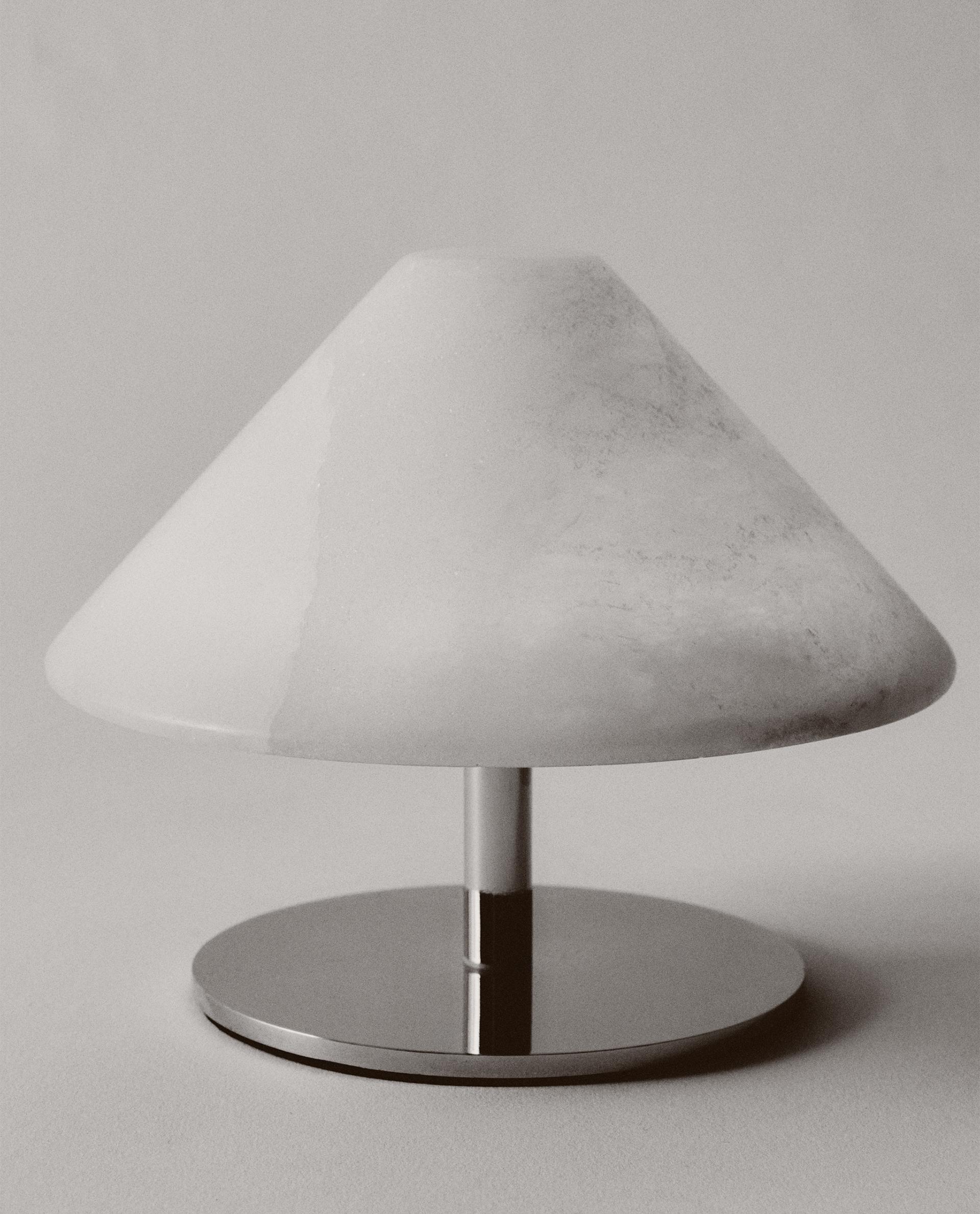 WIRELESS ALABASTER TABLE LAMP product thumbnail 4