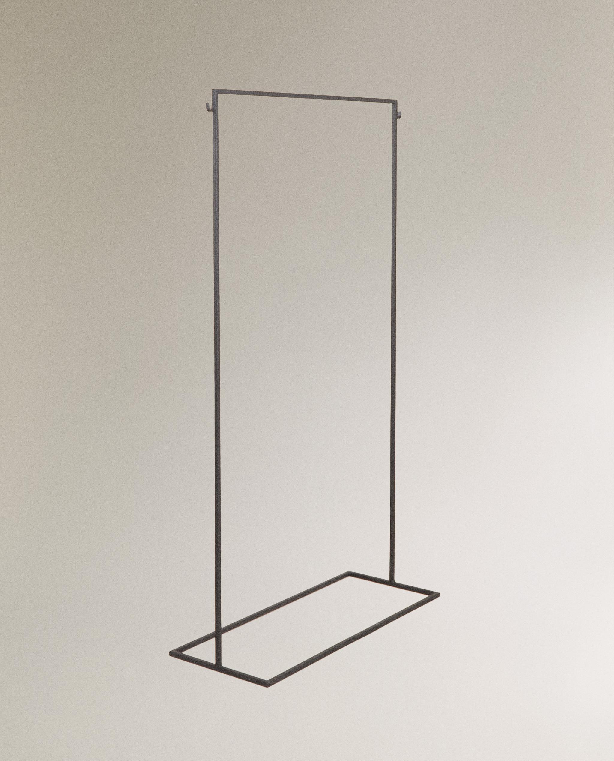 Zara  ハンガーラック WOODEN CLOTHES RACK | Zara Home United States of America
