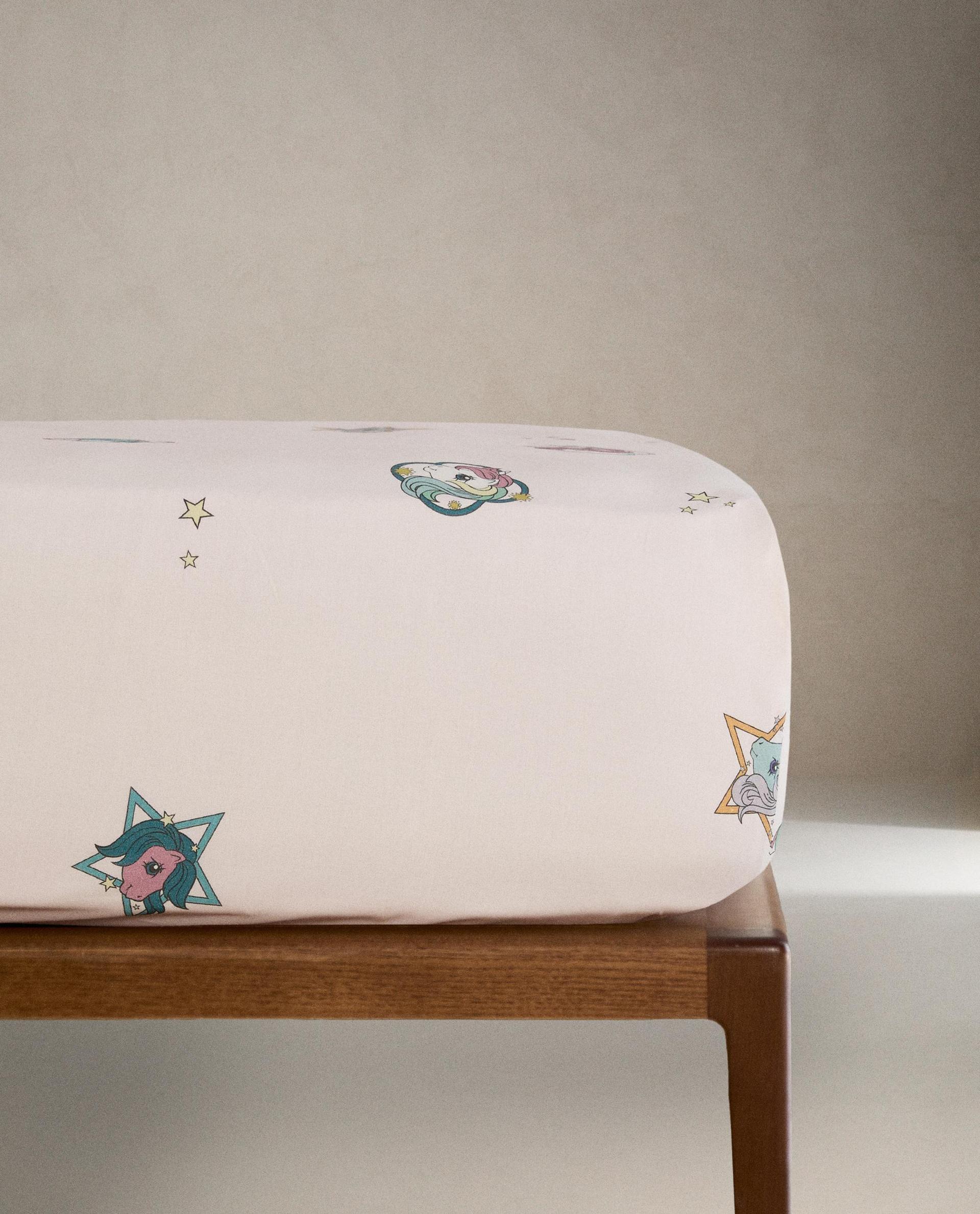 شاشة سرير مخصصة للأطفال بطبعة "My Little Pony©" شاشة سرير مخصصة للأطفال بطبعة "My Little Pony©"