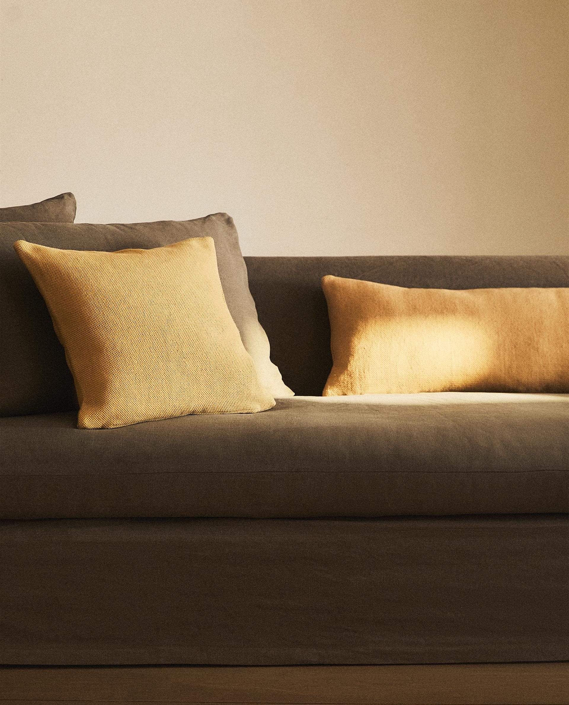 غلاف وسادة قطن Zara Home Kuwait