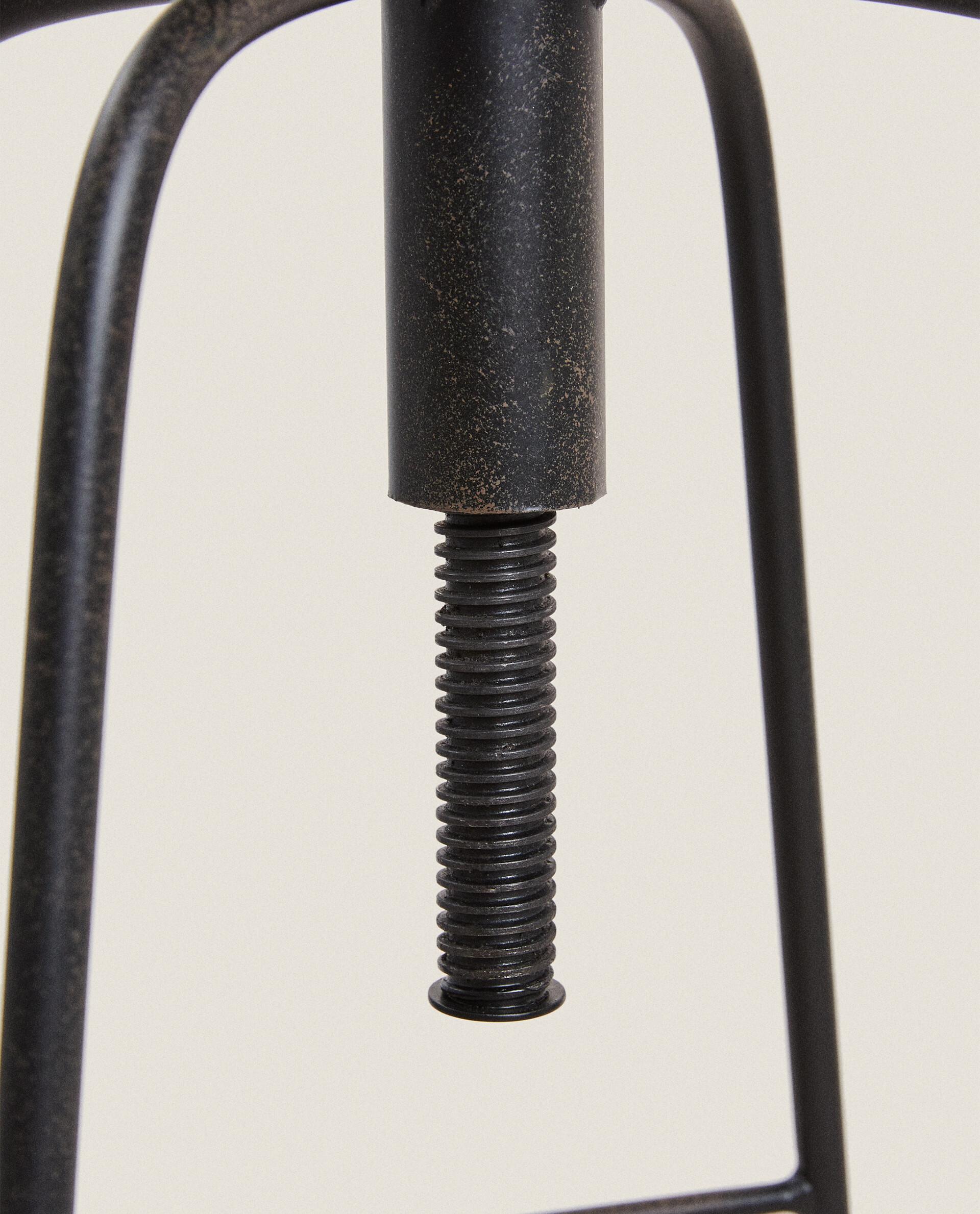 リネン 回転式 バースツール | Zara Home 日本/Japan