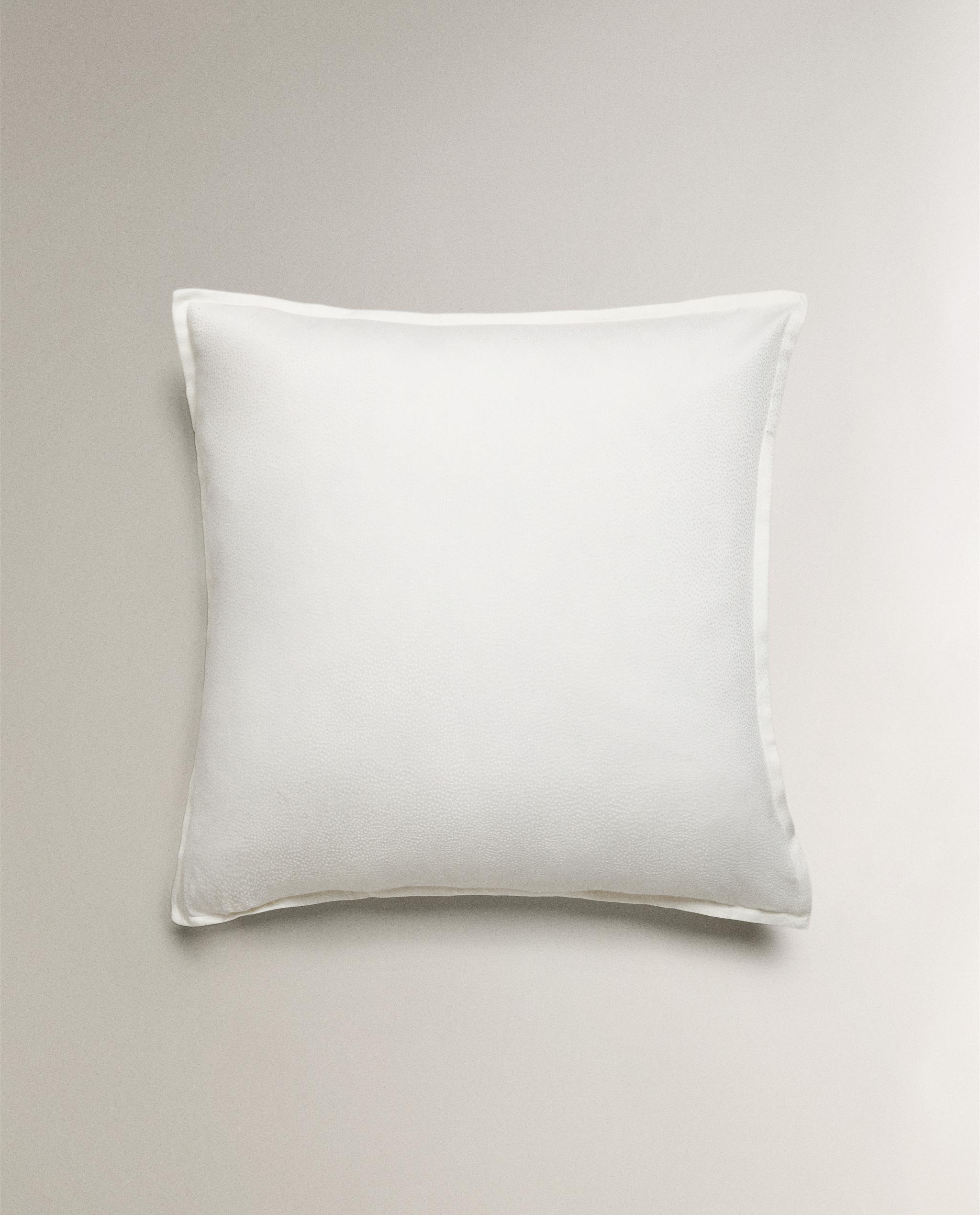 SATEEN JACQUARD PILLOWCASE (300 THREAD COUNT) product thumbnail 10