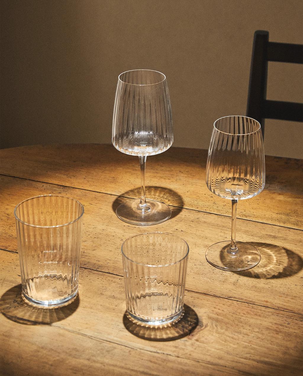 LINES DESIGN TUMBLER SET