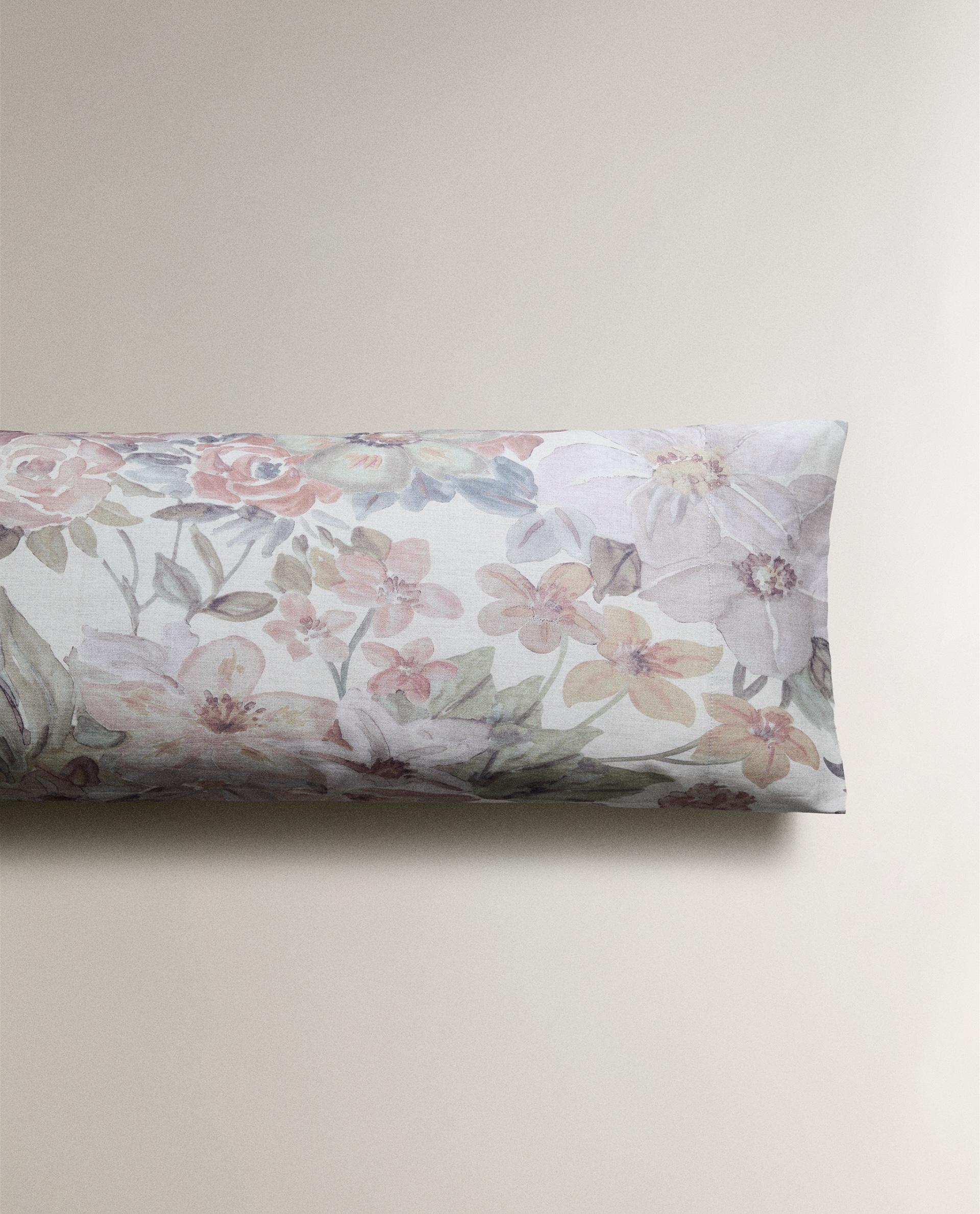 FLORAL PRINT PILLOWCASE