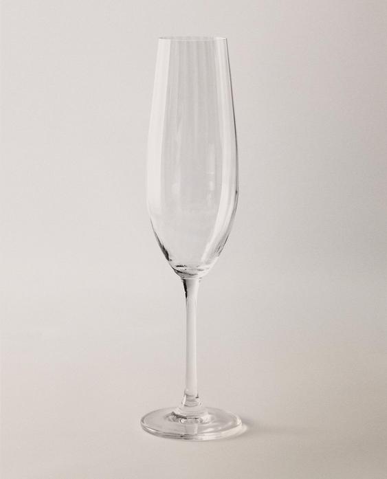 STEKLEN KOZAREC V OBLIKI FLAVTE Z VALOVITIM VZORCEM