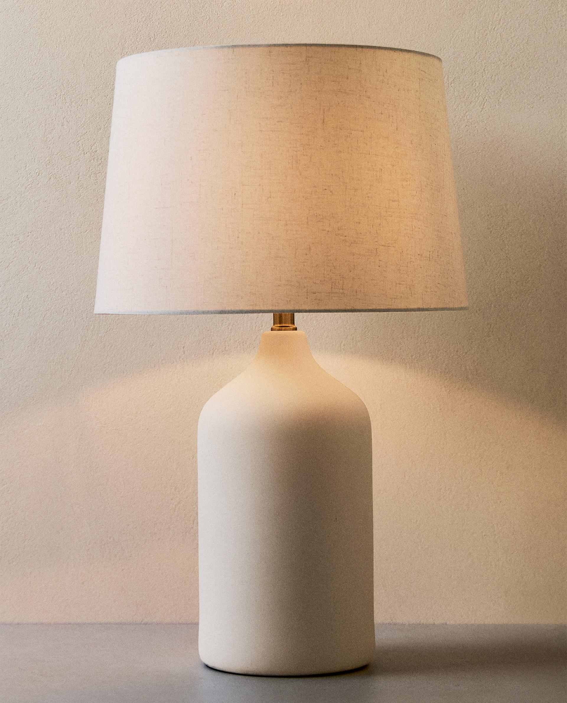 セラミックベース ホワイトテーブルランプ | Zara Home 日本/Japan