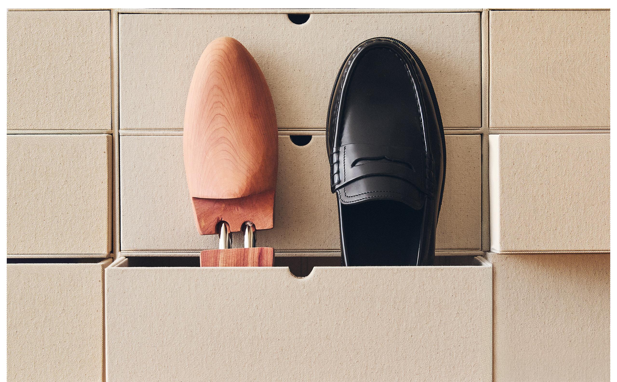 WOODEN SHOE FORM