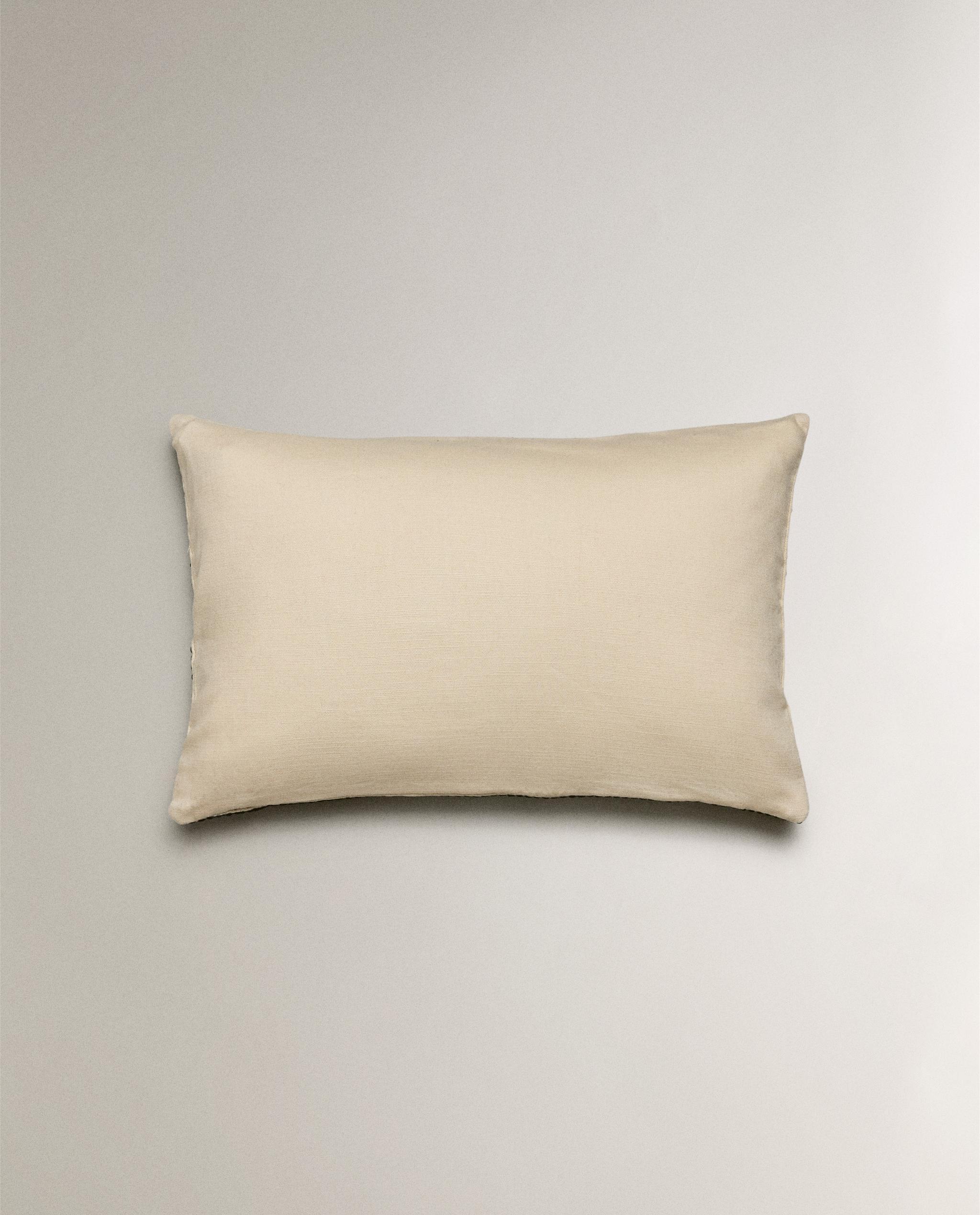 刺繍 クッションカバー | Zara Home 日本/Japan