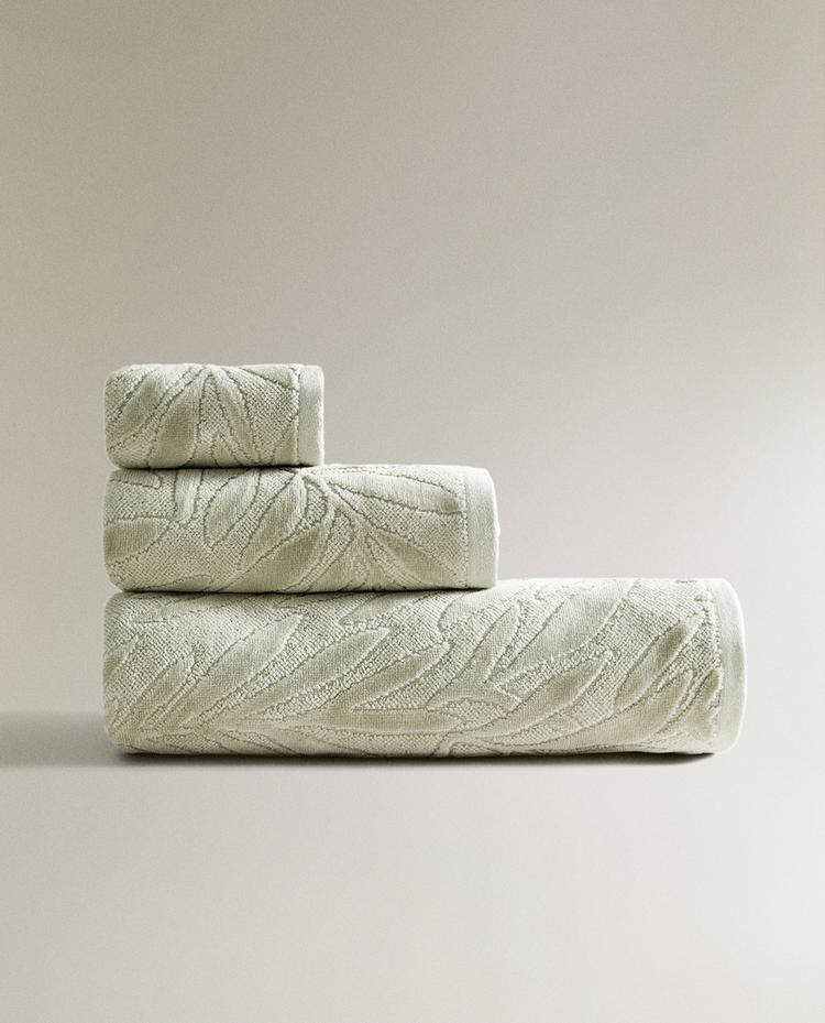 JACQUARD LEAF BATH TOWEL JACQUARD LEAF BATH TOWEL