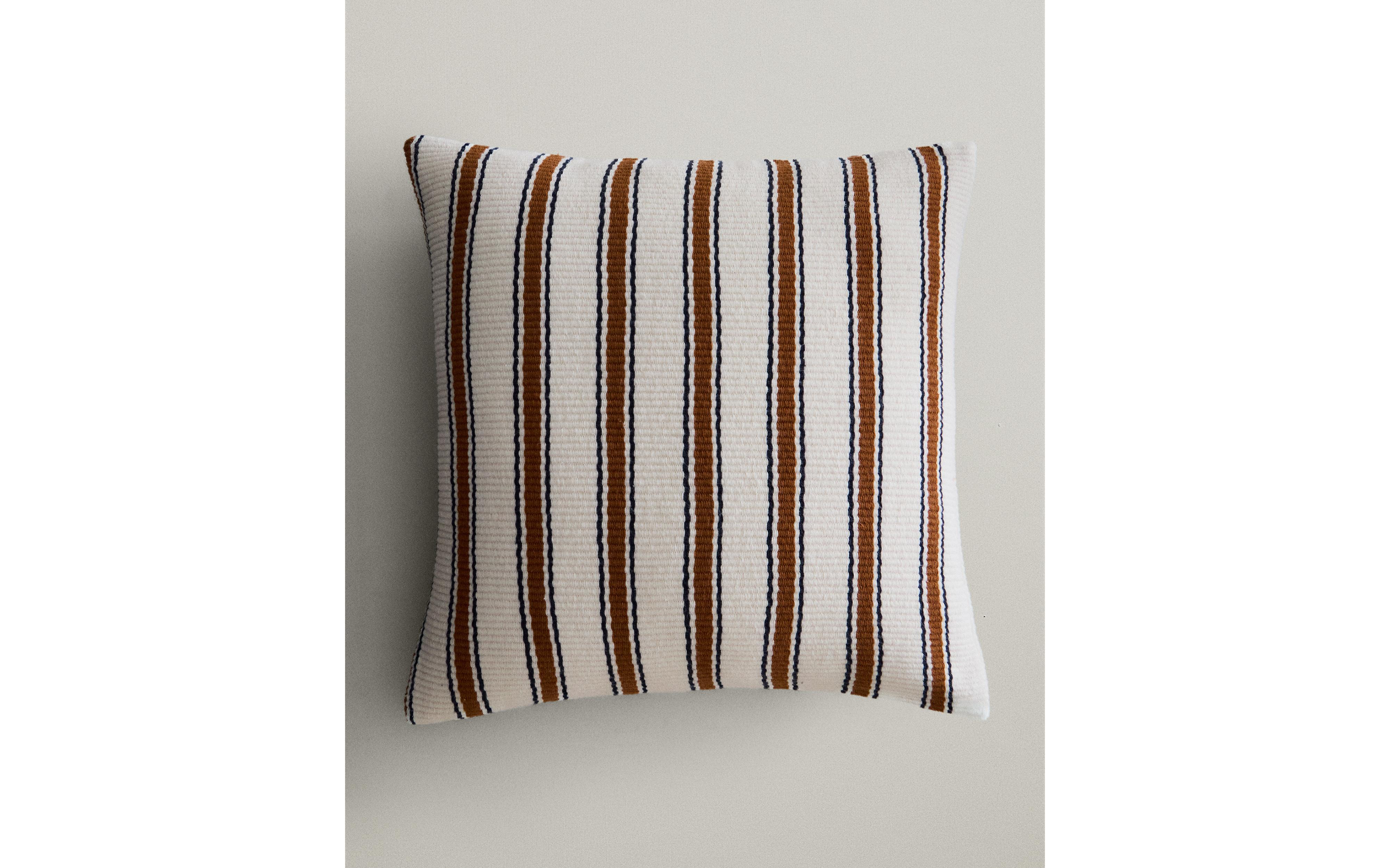ストライプ クッションカバー | Zara Home 日本/Japan