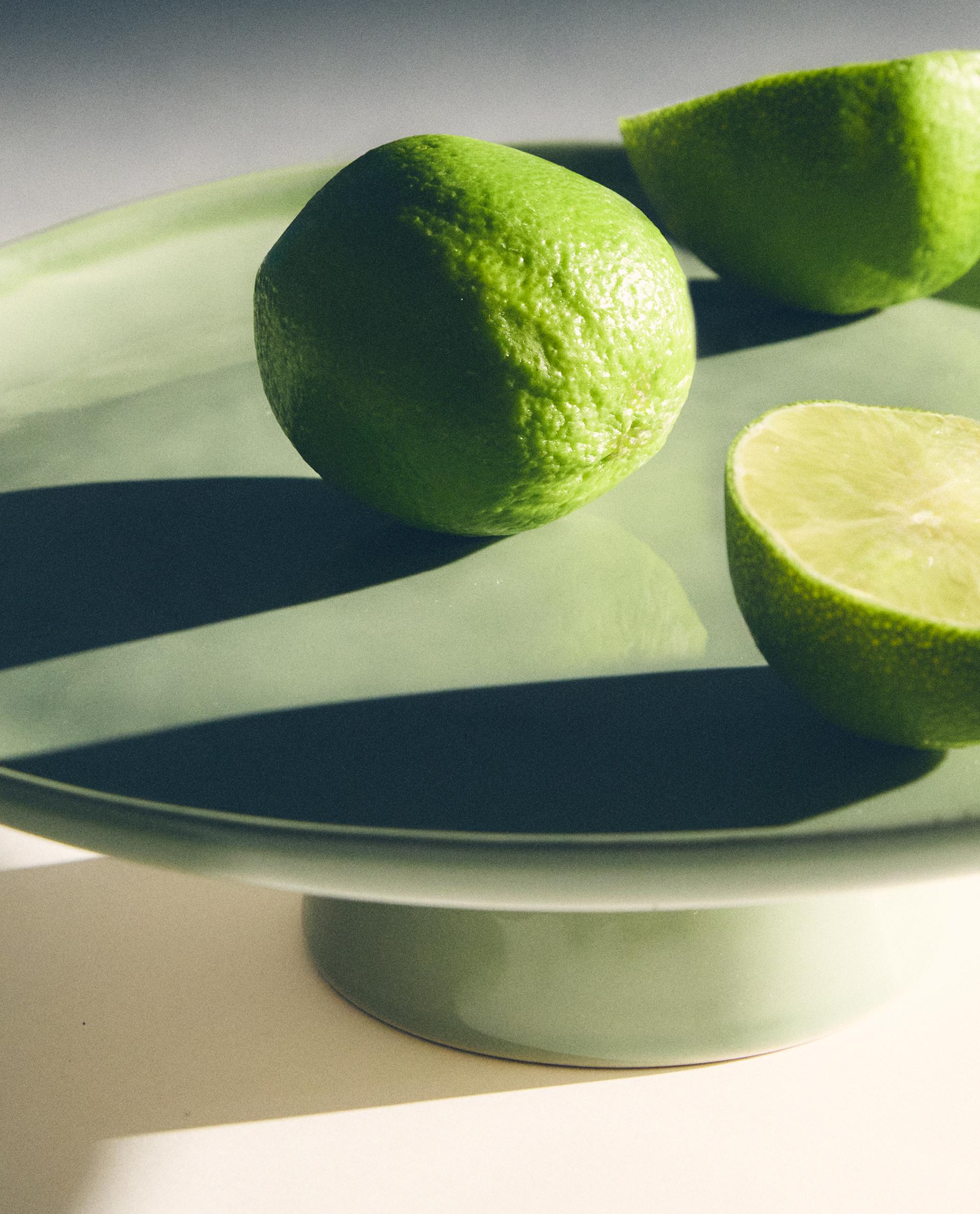 STONEWARE CAKE DISH product thumbnail 9