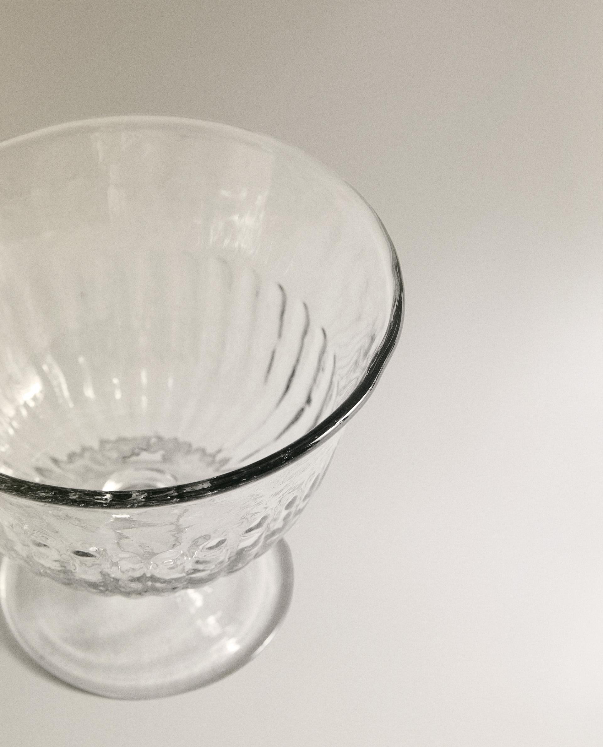 STRIPED GLASS SNACK BOWL