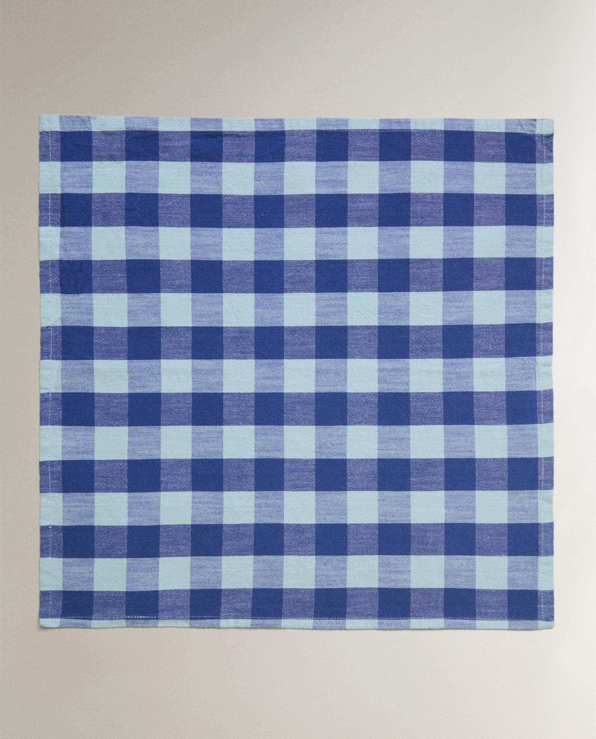PACK OF CHECK NAPKINS (PACK OF 2) product thumbnail 2