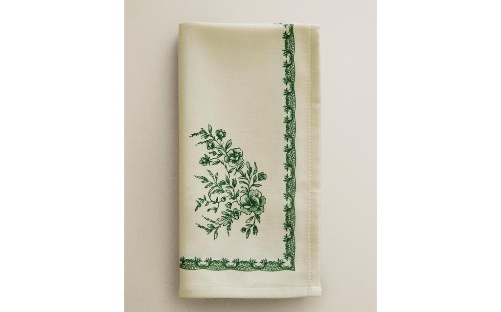 PACK OF FLORAL SATIN NAPKINS (PACK OF 2)