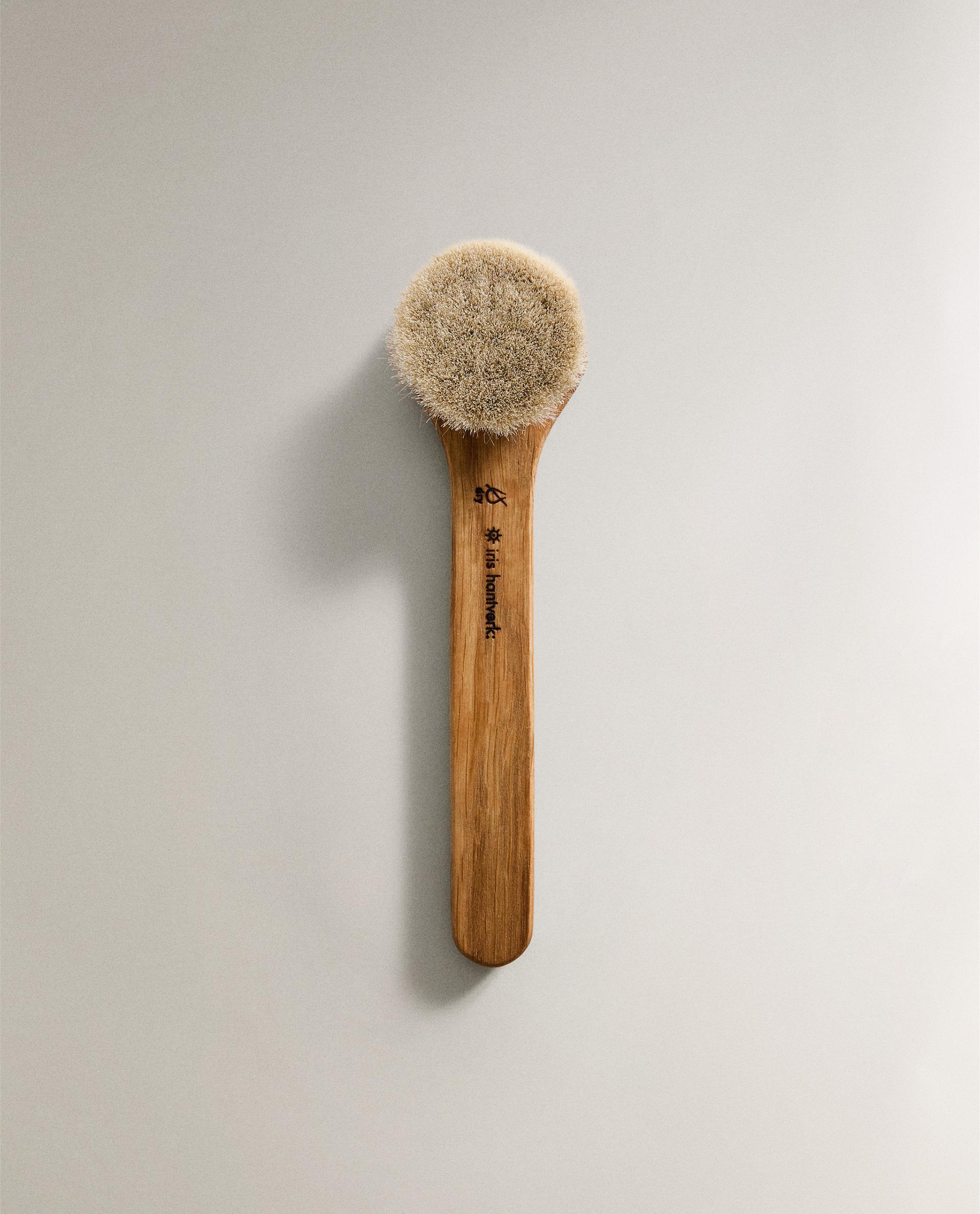 IRIS HANTVERK FACE BRUSH product thumbnail 10