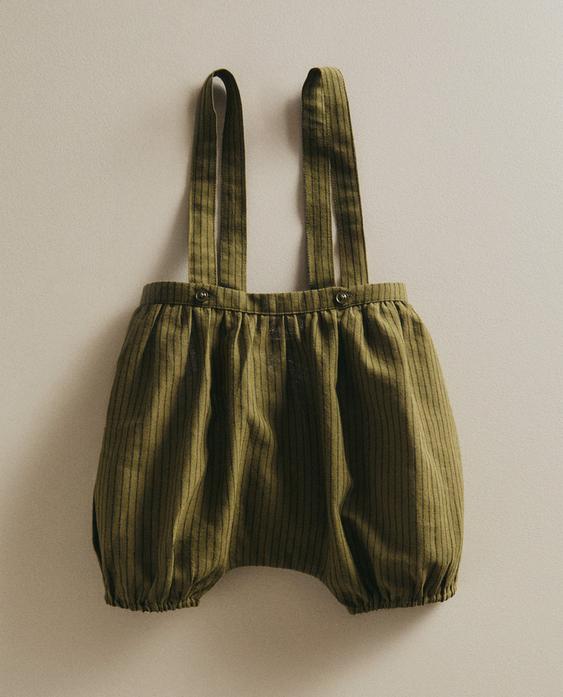 GESTREIFTE Latzhose GESTREIFTE Latzhose