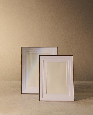 THIN METAL FRAME