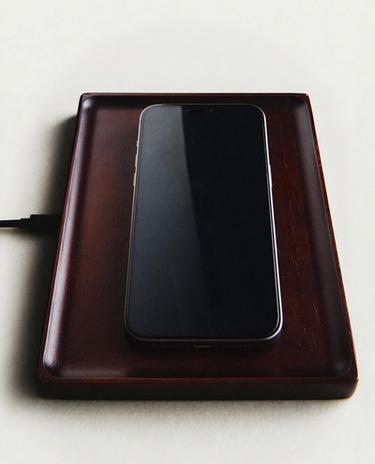 WOODEN TRAY MOBILE CHARGER