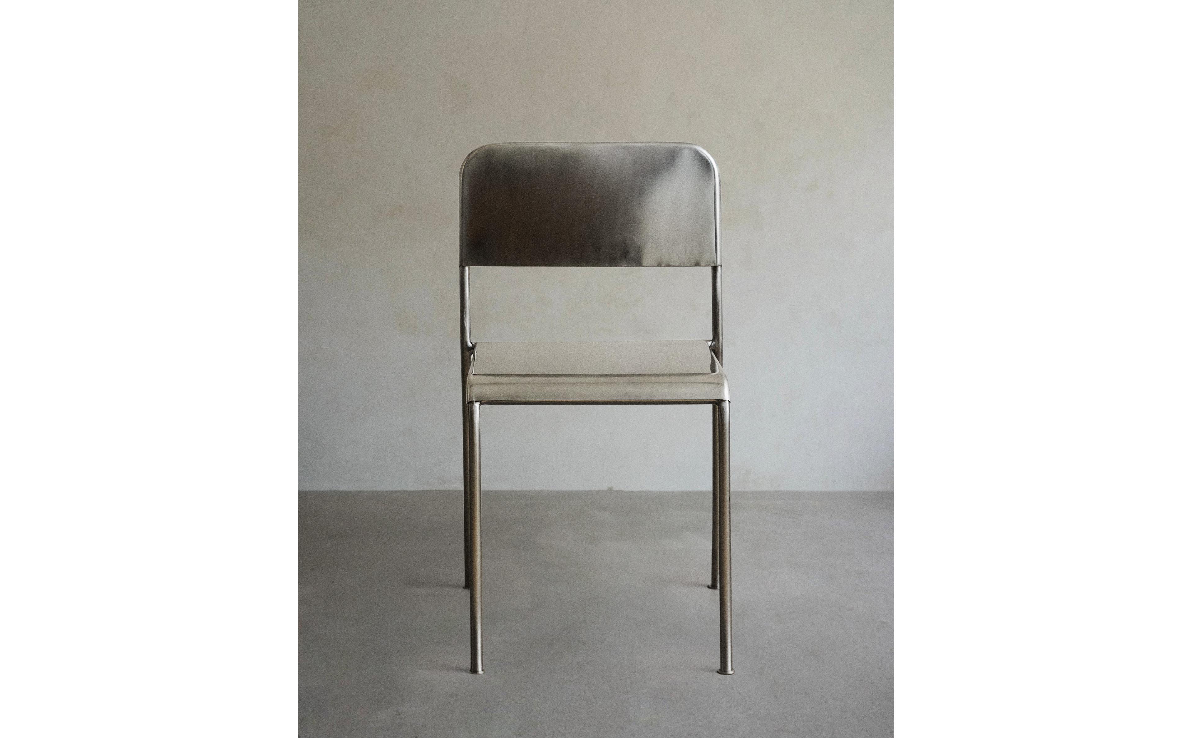 TEXTURED STEEL CHAIR