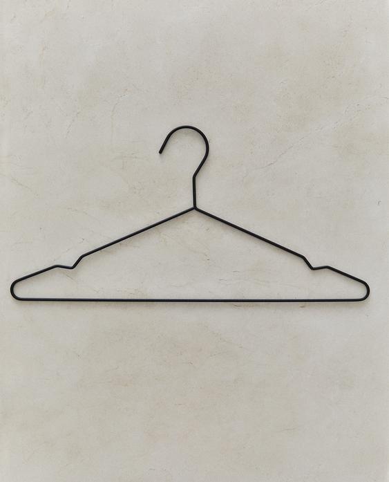 RUBBERIZED HANGERS (PACK OF 6)