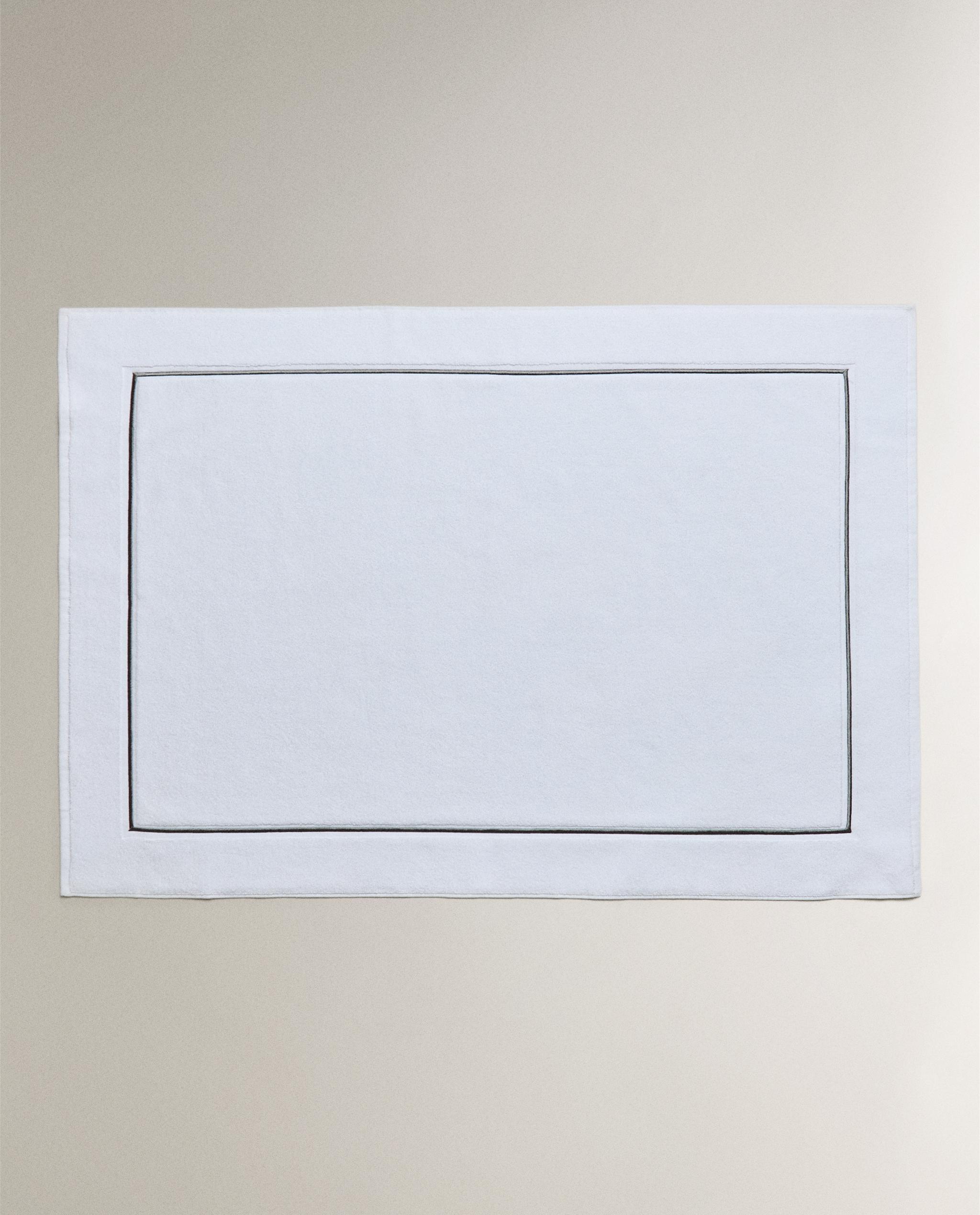 BATH MAT WITH TRIM product thumbnail 20