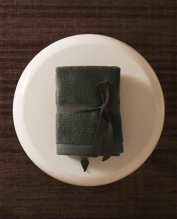 PACK OF RICE STITCH COTTON HAND TOWELS (PACK OF 3)