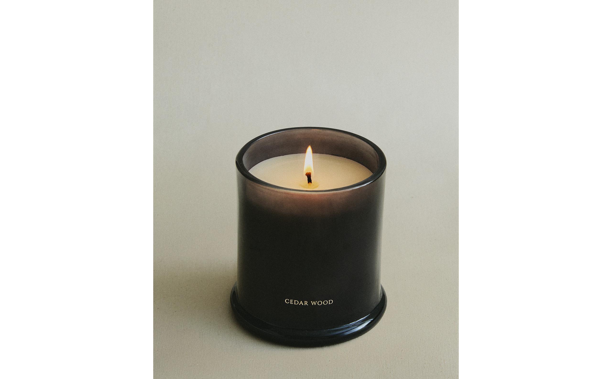 (350 G) CEDAR WOOD SCENTED CANDLE product thumbnail 5