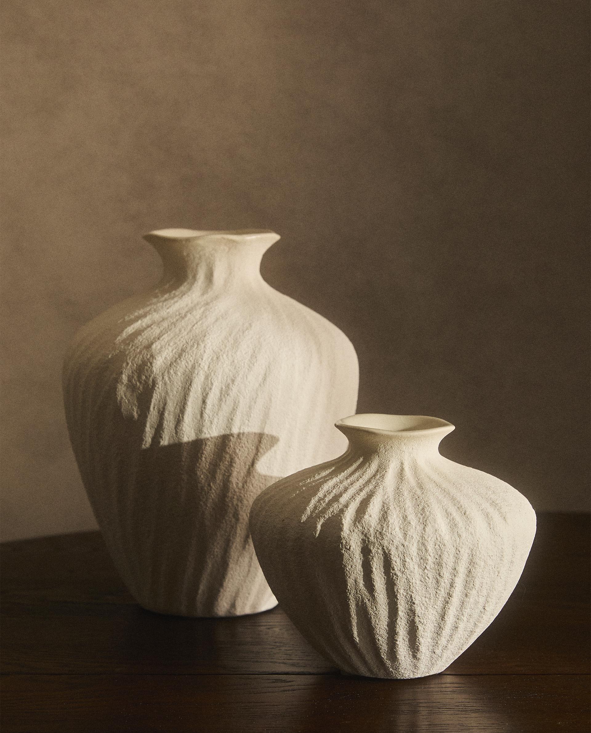 TEXTURED CERAMIC VASE