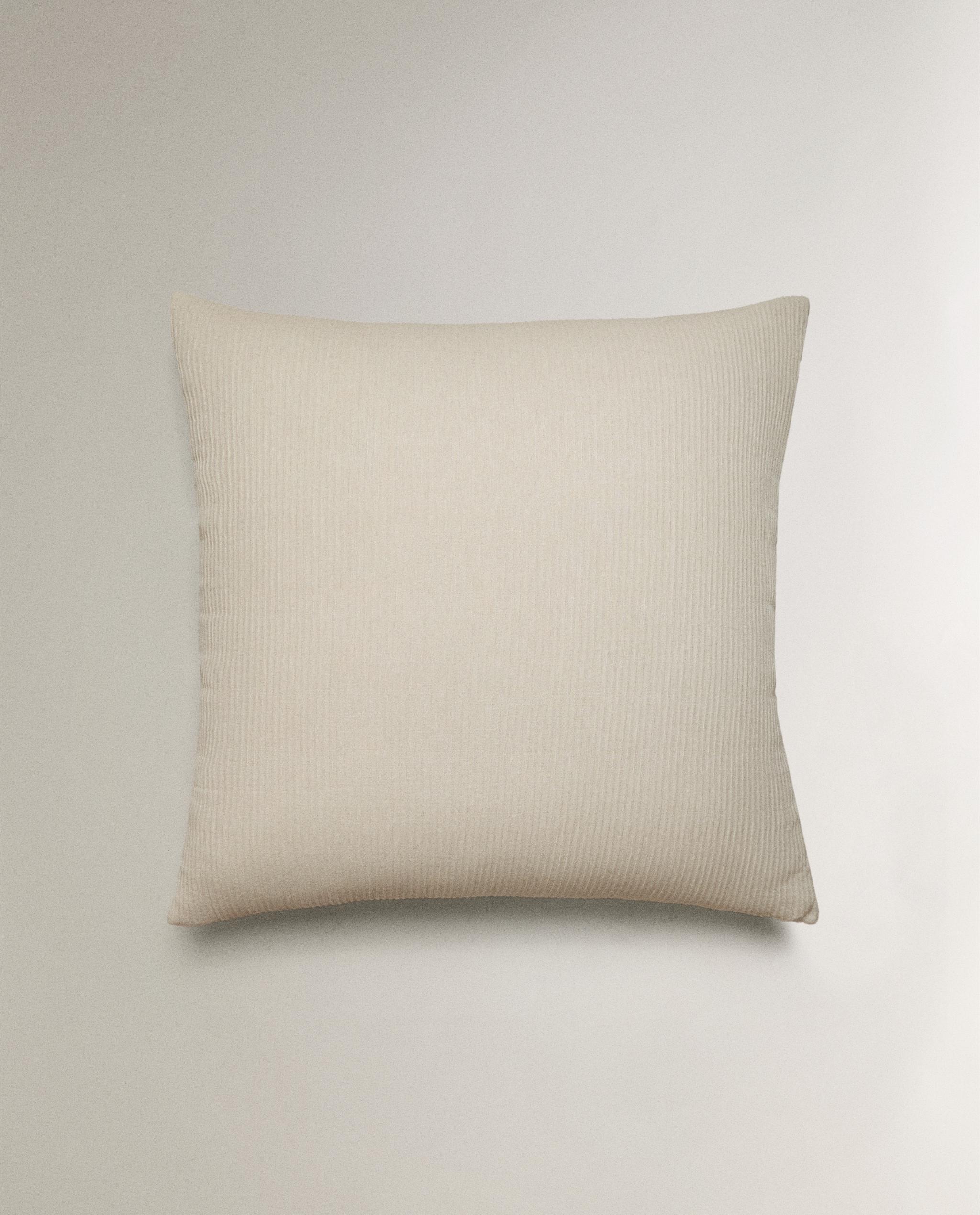 GATHERED QUILT CUSHION COVER product thumbnail 11