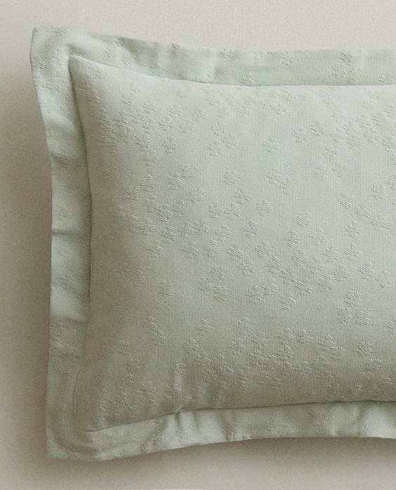 CLOVER THROW PILLOW COVER