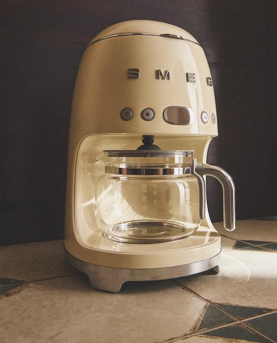 SMEG PROGRAMMABLE DRIP COFFEE MACHINE SMEG PROGRAMMABLE DRIP COFFEE MACHINE