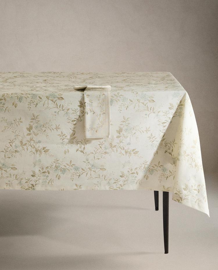 PLANT PRINT TABLECLOTH