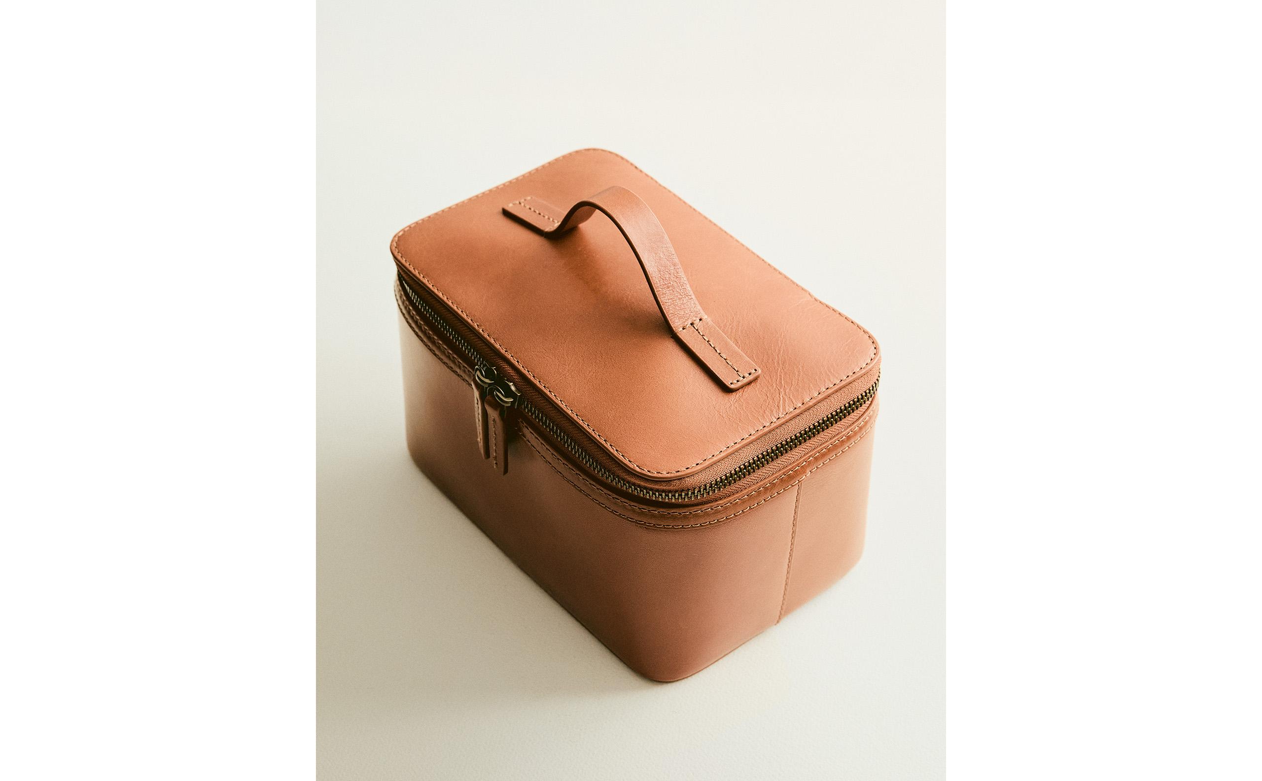 Neceser Piel Neceser Personalizado De Zara NECESER SOBAQUERA EN