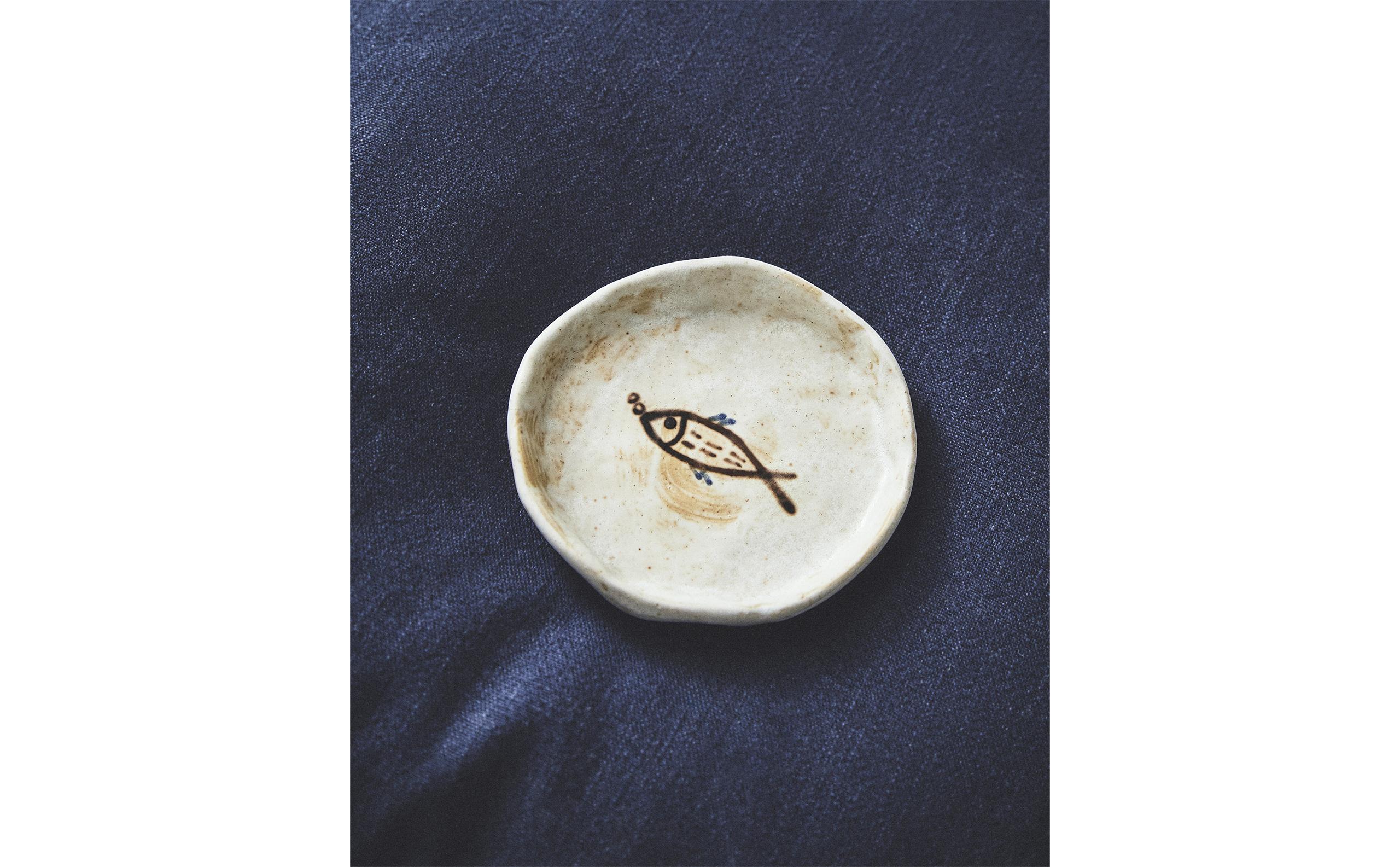 STONEWARE FISH TRAY