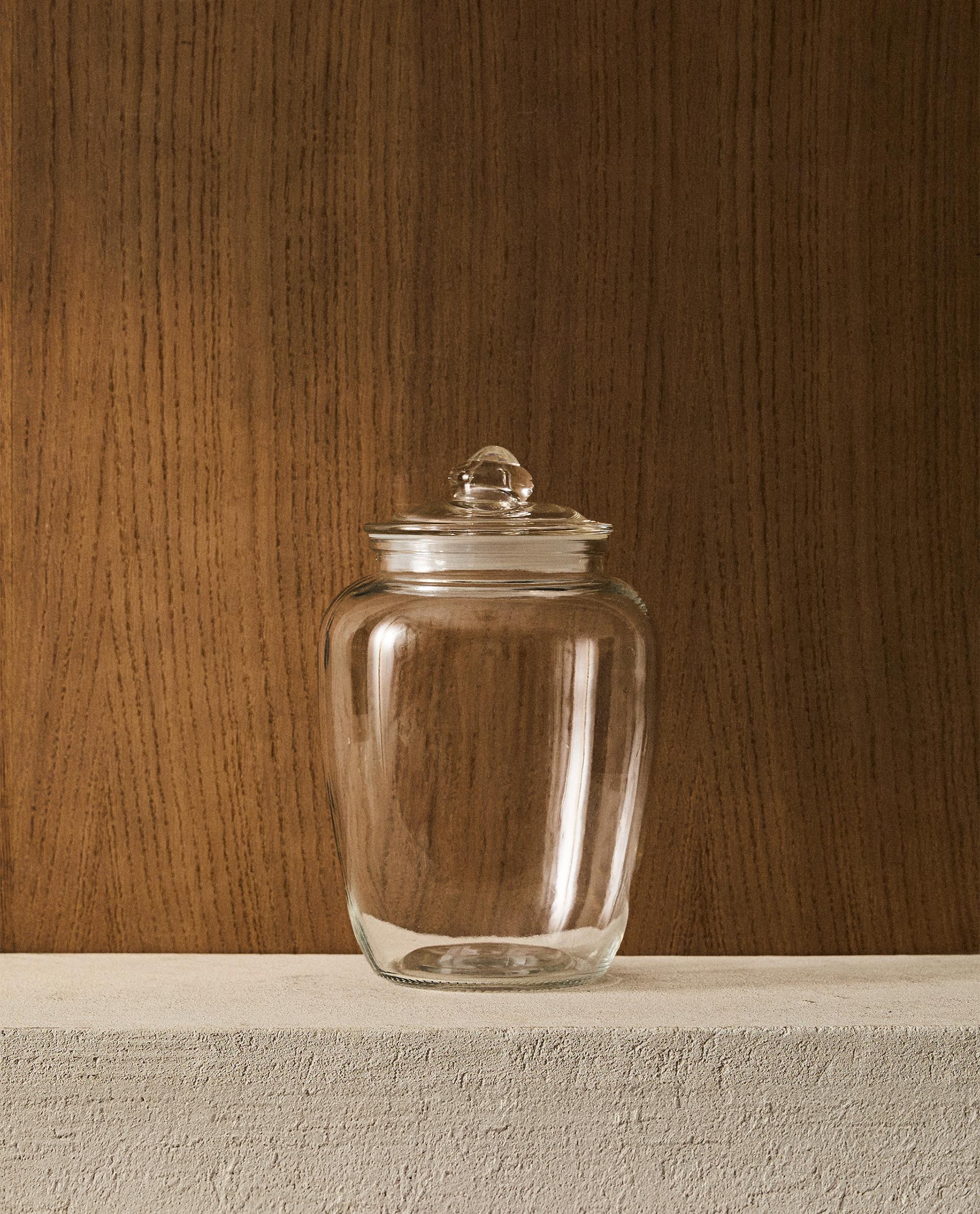 GLASS JAR WITH LID