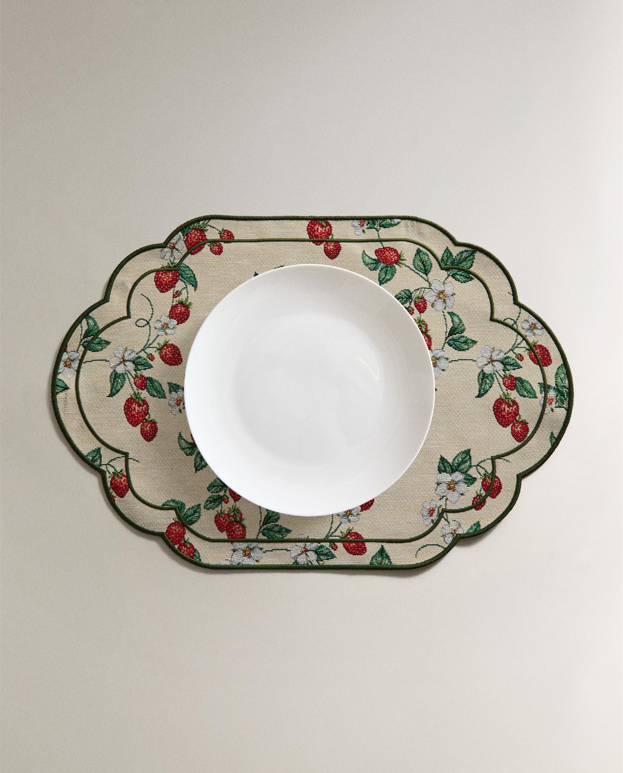 STRAWBERRY JACQUARD PLACEMAT product thumbnail 6