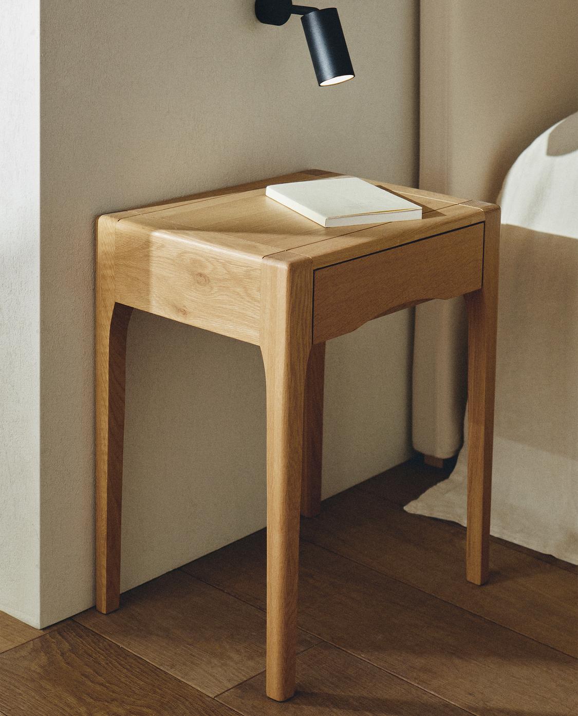 引き出し付き オーク製 ベッドサイドテーブル | Zara Home 日本/Japan