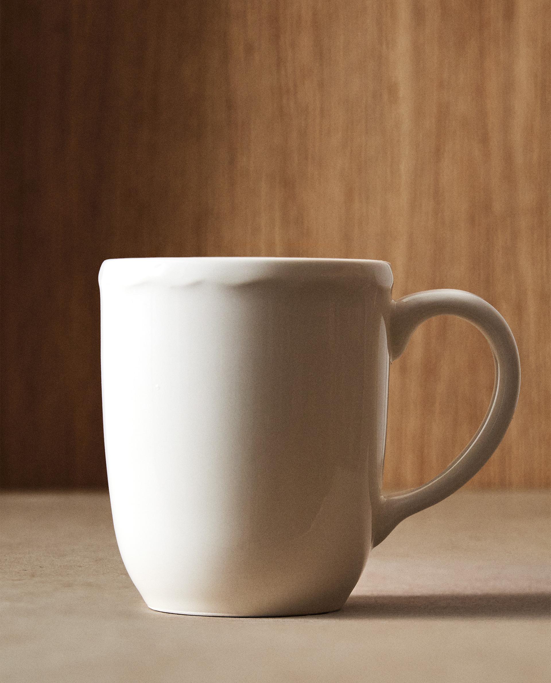 MUG ANDREA ORNAMENTO BORDE LOZA