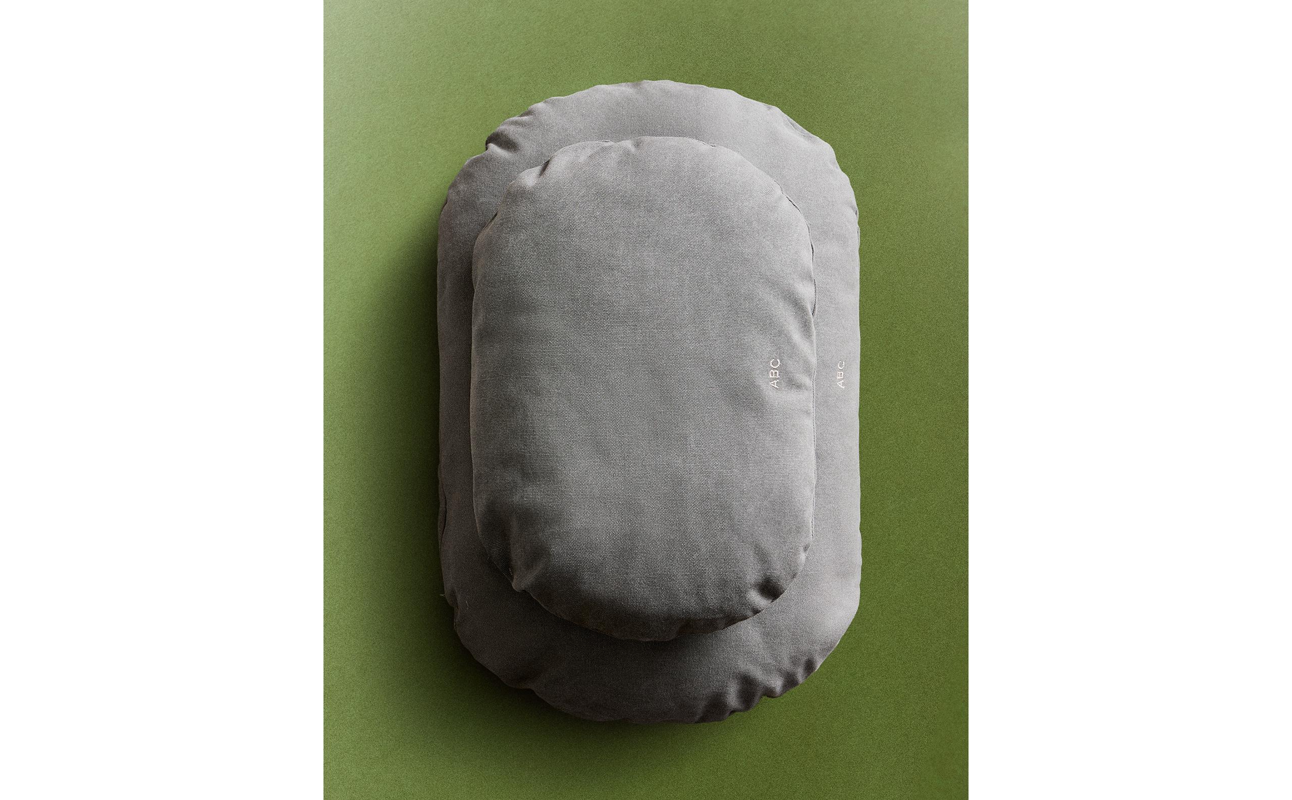 OVAL PET CUSHION